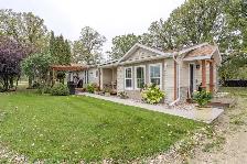 House For Sale on 1.3 Acres, 1,528 Sq Ft