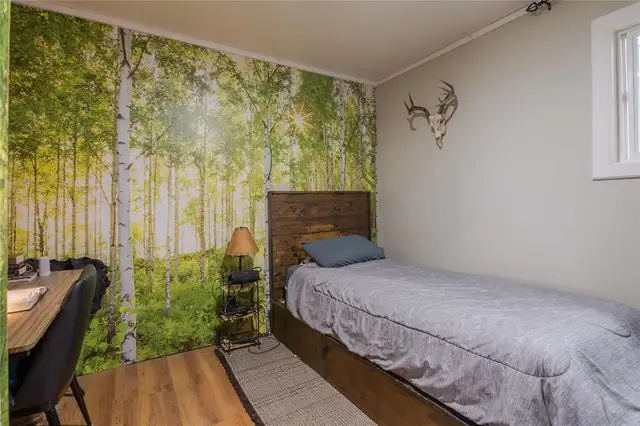 House For Sale on 1.3 Acres, 1,528 Sq Ft - Photo 7