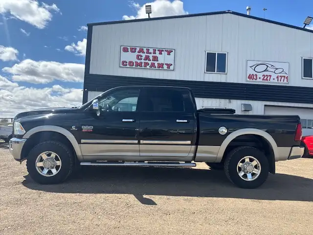2010 Dodge Ram 3500 Laramie- WARRANTY INC, LEATHER, ROOF, NAV RE - Photo 2