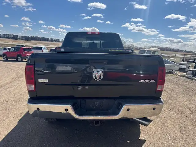 2010 Dodge Ram 3500 Laramie- WARRANTY INC, LEATHER, ROOF, NAV RE - Photo 4