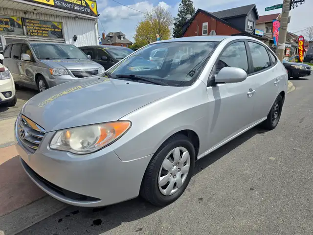 2010 Hyundai Elantra - Photo 3