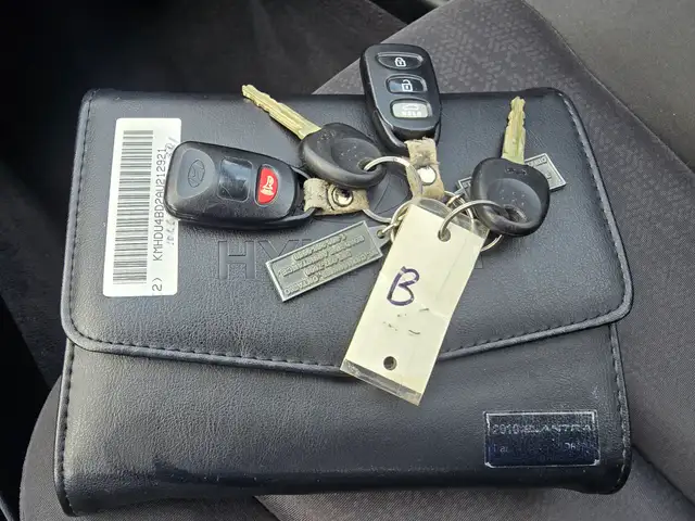 2010 Hyundai Elantra - Photo 15