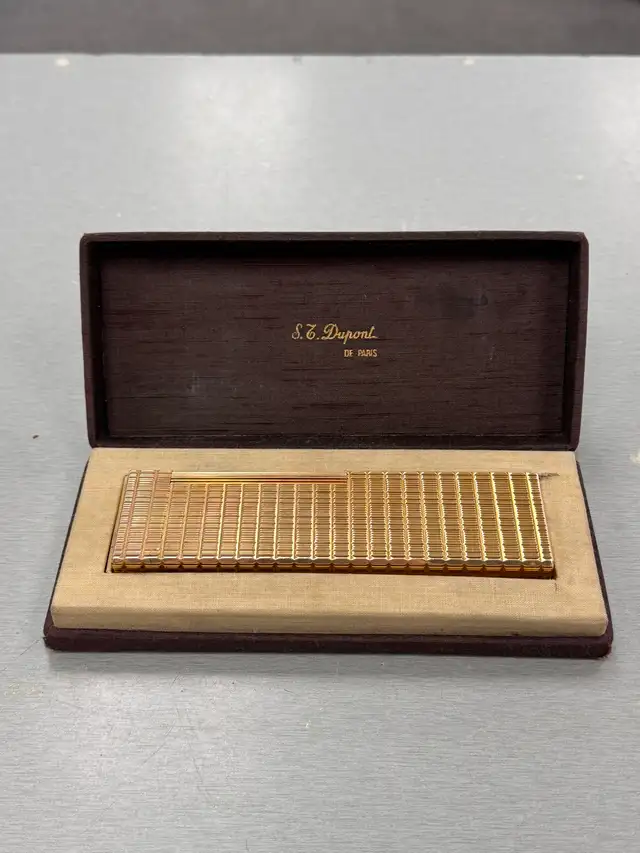 St Dupont Linge 1 Table Lighter