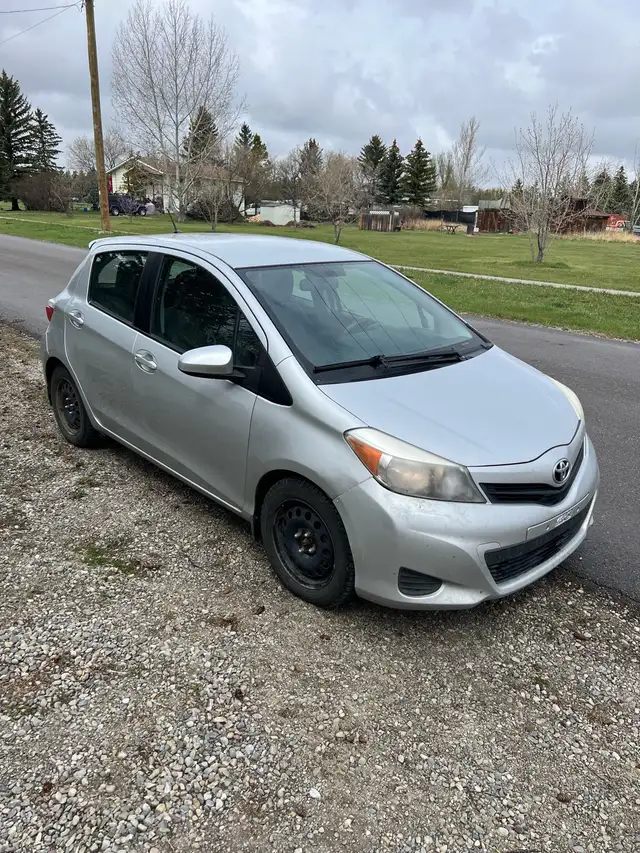 2014 Toyota Yaris (active status)