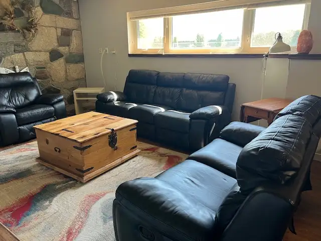BEAUTIFUL FULLY FURNISHED 2 Bed 1 Full Bath Suite Panorama Ridge - Photo 2