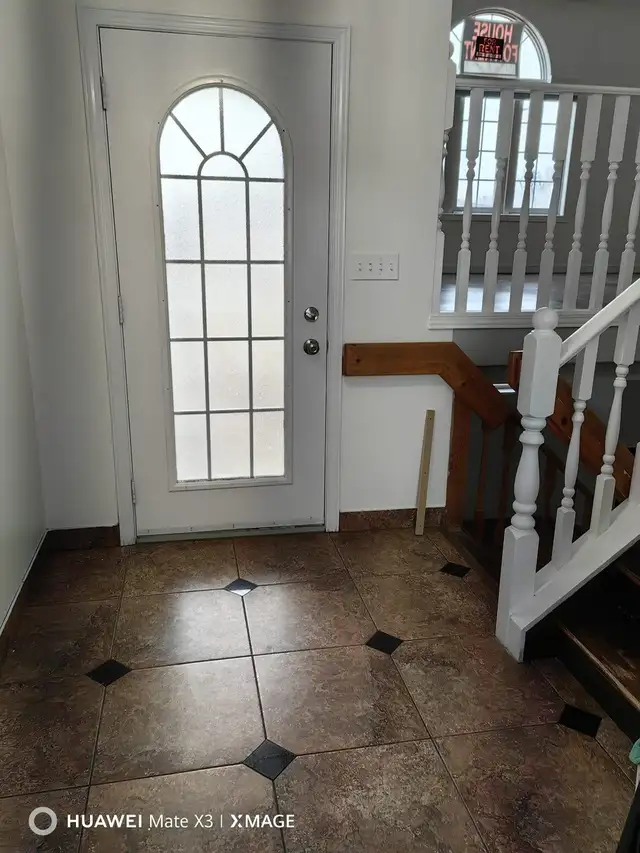House for Rent South Windsor-Devonshire Area - Photo 2
