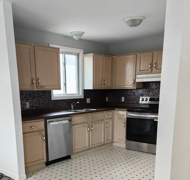 House for Rent South Windsor-Devonshire Area - Photo 5
