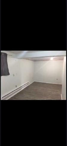 Studio Bament All Utilities Included