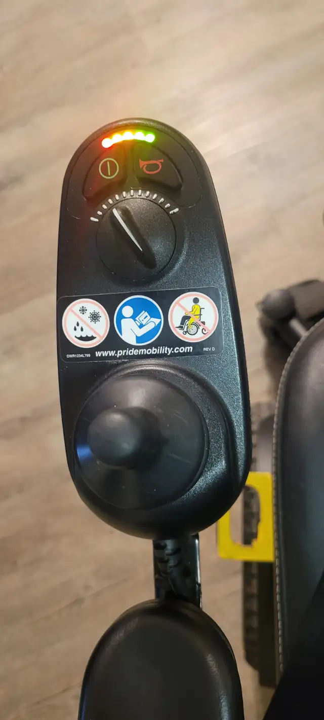 fauteuil roulant électrique presque neuf - Photo 8