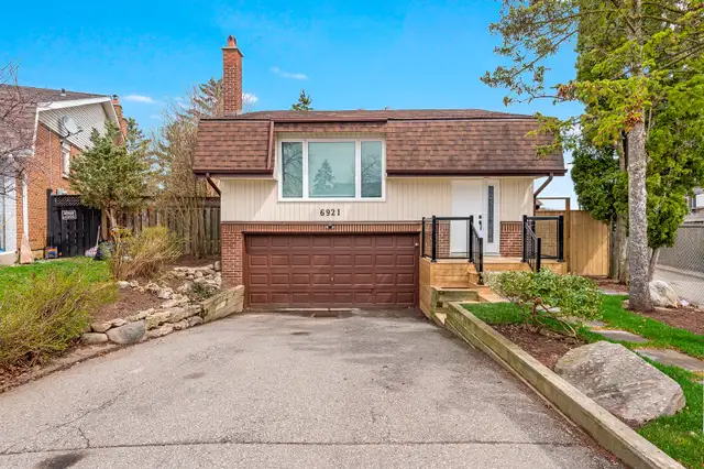 3 Beds 2 Bath Raised-Bungalow in the Heart Of Meadowvale!