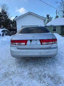 2005 Honda Accord – 225,000 KM – Silver - Photo 3