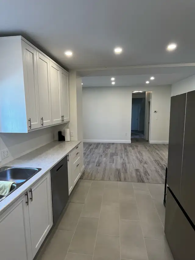 Orillia 2 bedroom Apartmemt - Photo 2