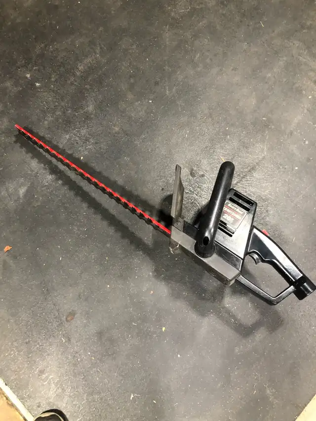 20" Craftsman Electric Hedge Trimmer