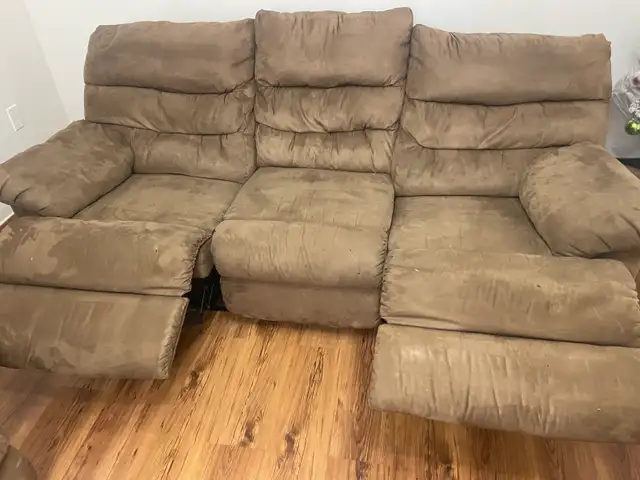 free brown sofa recliner - Photo 4