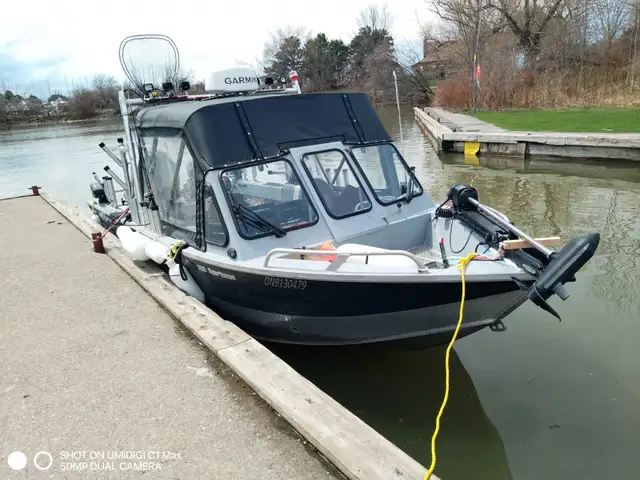 Salmon Catcher Fishing Charters