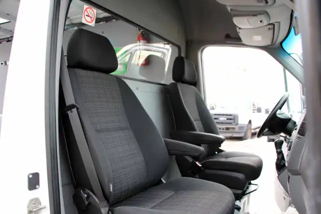 2016 Mercedes-Benz Sprinter Cargo Vans 2500 170 - Photo 17