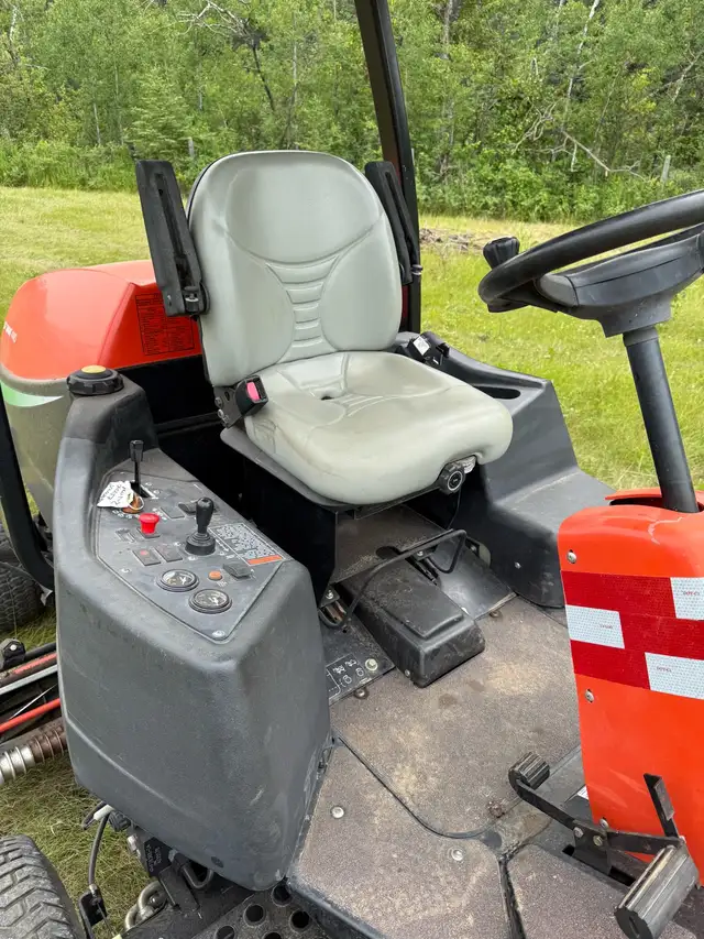 Jacobsen 3400 Mower - Photo 6