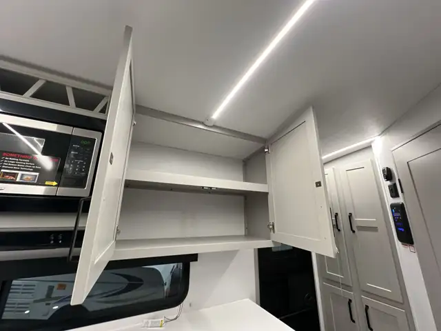 2025Outback 212RB OPEN CONCEPT COUPLES TRAILER CLEARANCE - Photo 19
