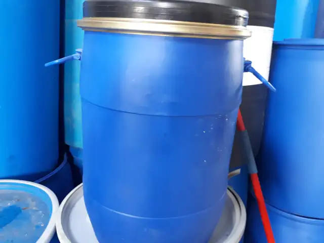 55 plastic food grade barrels. - Photo 7