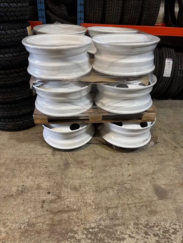 8.25"x22.5" Hub Pilot Steel Wheel - Photo 5