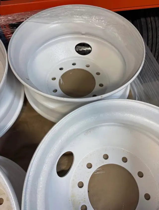 8.25"x22.5" Hub Pilot Steel Wheel - Photo 6