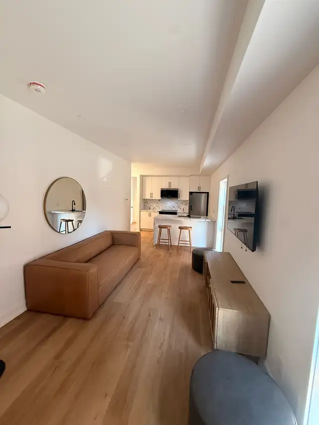 Private Room With Private Bathroom - Photo 3