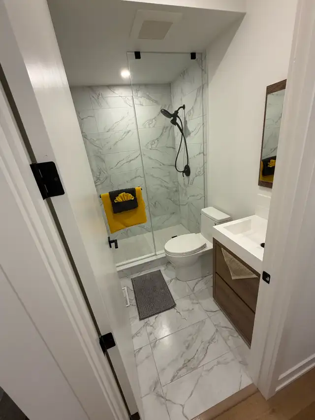 Private Room With Private Bathroom - Photo 6