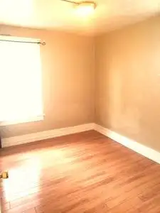 (DOWNTOWN)  2-Bedrooms Apartment, Clean & Quiet! - Photo 4
