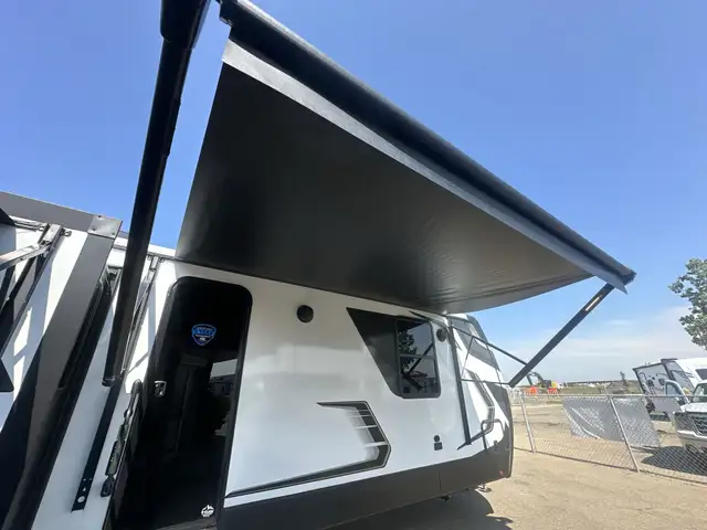 2025 Outback 328RL COUPLES UNIT, LUXURY, SPACIOUS - Photo 7