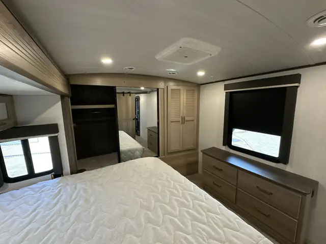 2025 Outback 328RL COUPLES UNIT, LUXURY, SPACIOUS - Photo 36