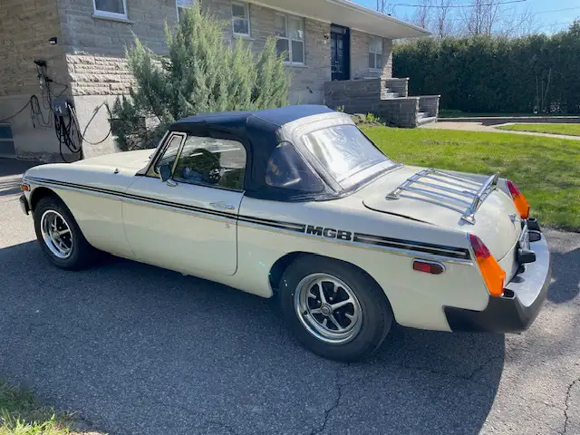 1980 MGB Roadster - Photo 4