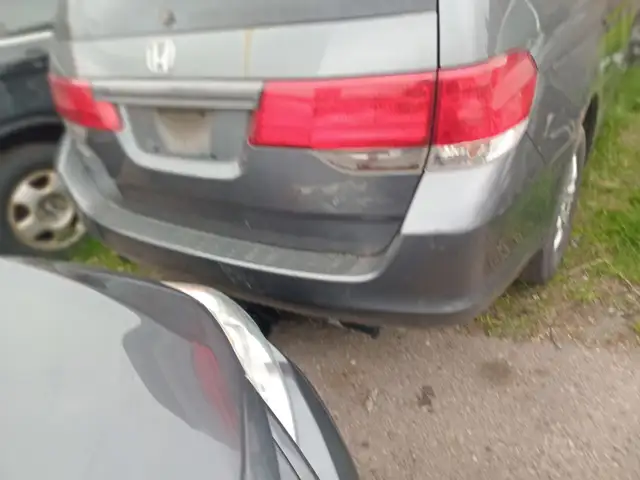 Used Honda Odyssey 2010 Fully Loaded - Photo 4