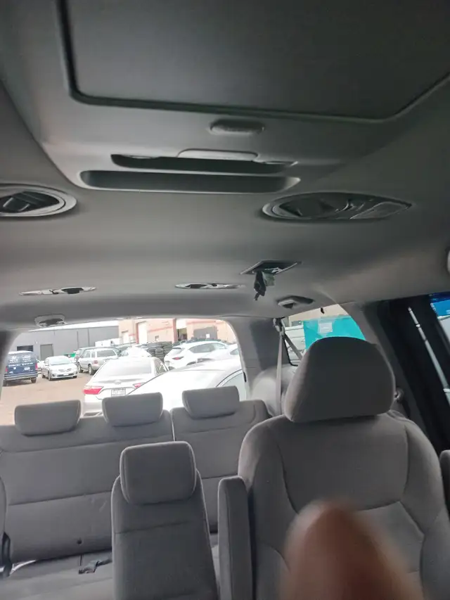 Used Honda Odyssey 2010 Fully Loaded - Photo 7