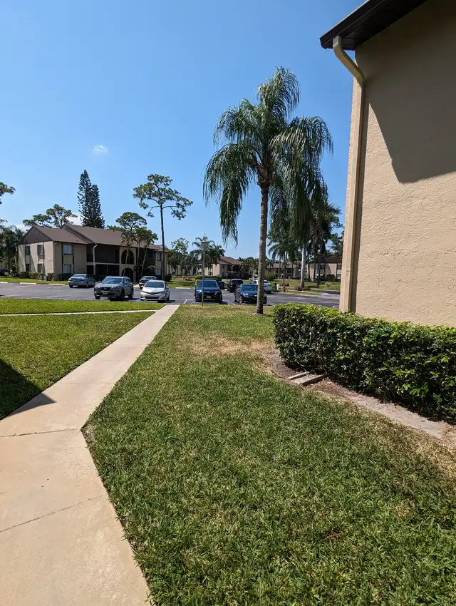 WEST PALM BEACCondo $2600/mJun-Dec tba bellgroupdev@gmail.com - Photo 7