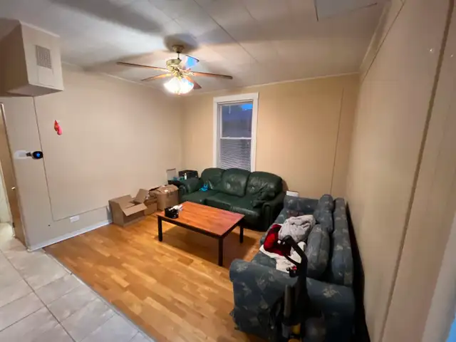1 Bed and 1 Bath - Room For Rent!! - Photo 4