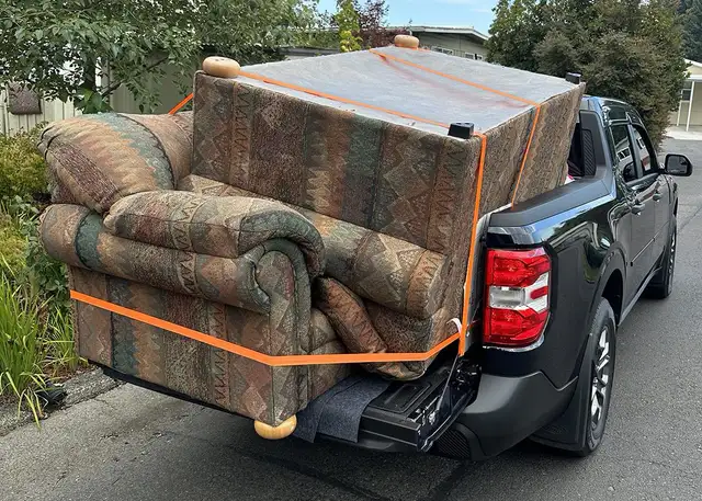 pickup truck transport delivery