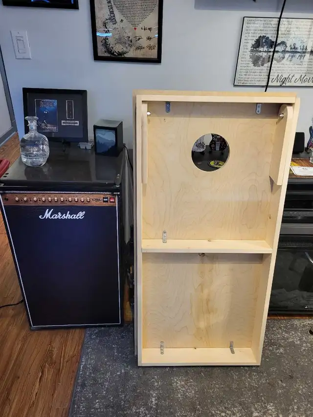 Rockin' cornhole.