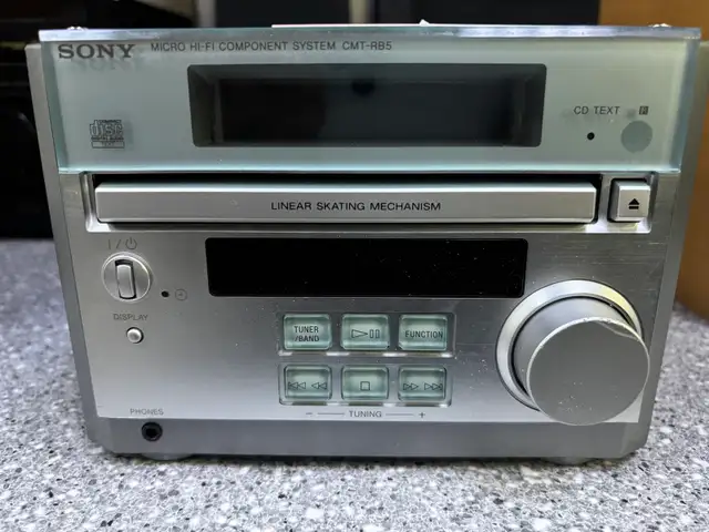 Sony Micro HiFi Component System - Photo 4