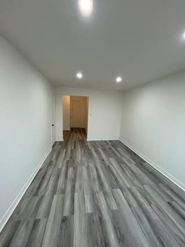 2 1/2 Apt STUDIO Visite entre 11:00 et 3:00 Lundi au Vendredi - Photo 6