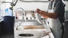 looking for dishwashing job