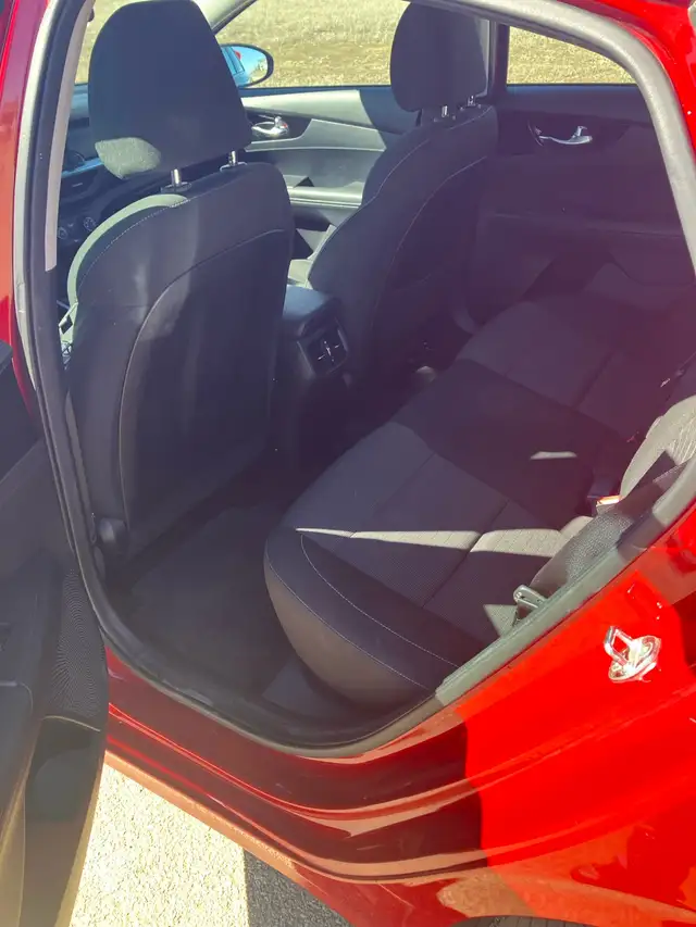 2020 Kia Forte only 79,000km - Photo 6