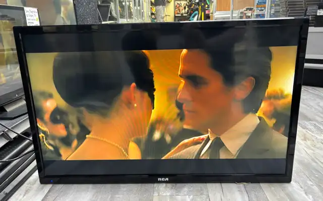 RCA 32" LED TV