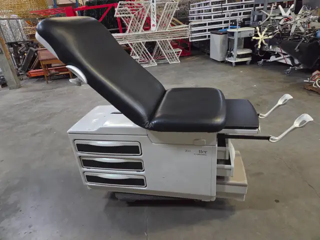 Ritter 204 Exam Table by Midmark - Photo 2