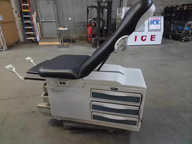 Ritter 204 Exam Table by Midmark - Photo 10
