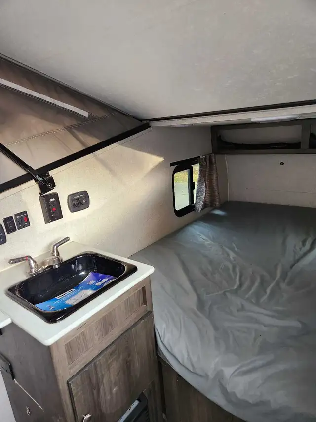 2021 Coachman Clipper Express 9.9 TD Hybrid Offroad Camper - Photo 6