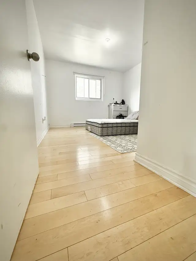 Grande 5 1/2 à Longueuil (triplex) - Photo 3