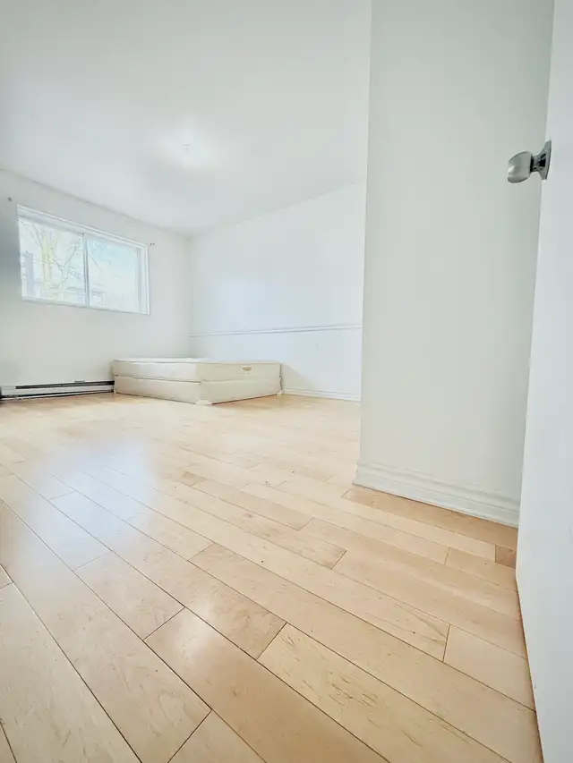 Grande 5 1/2 à Longueuil (triplex) - Photo 5