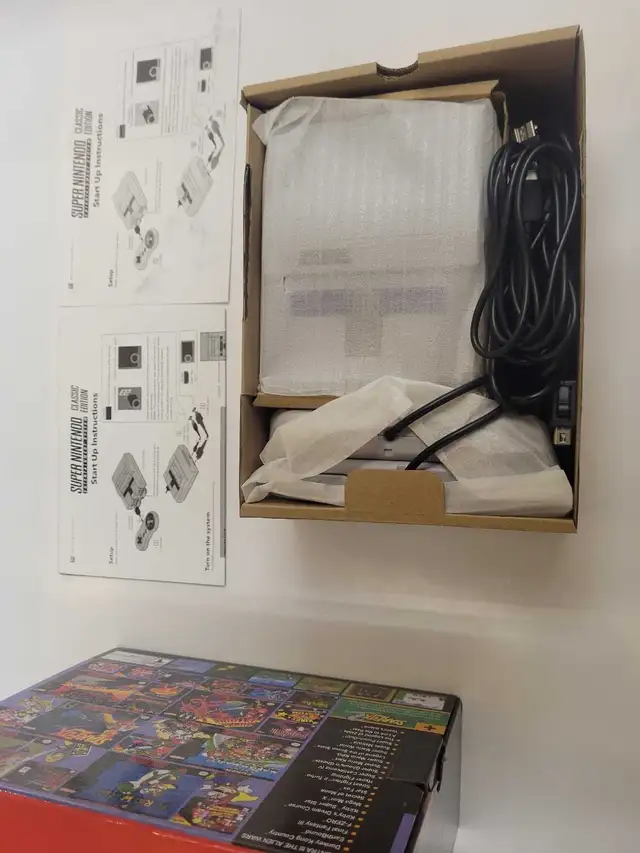 Super Nintendo Classic Edition (Mini) - Photo 3