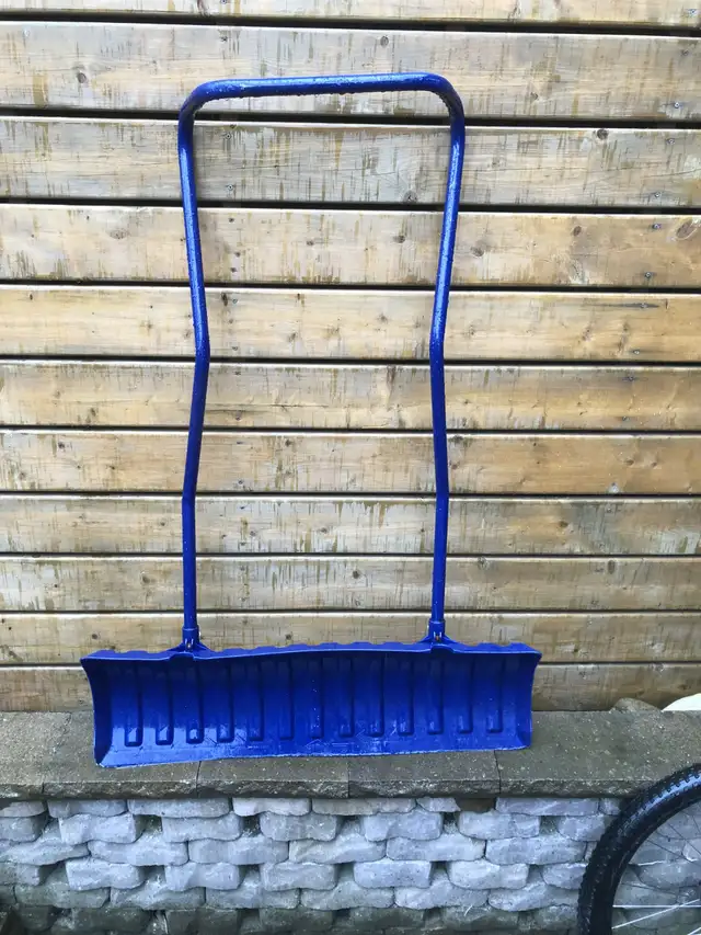 3' foot double handle winter snow shovel. Like New $20