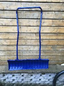 3' foot double handle winter snow shovel. Like New $20